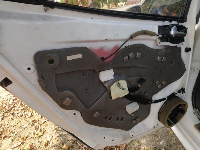 【风光580车,风光580车门拆卸视频】