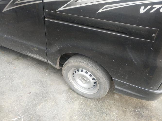 【佳宝v70面包车,佳宝v70面包车方向沉重怎么办】